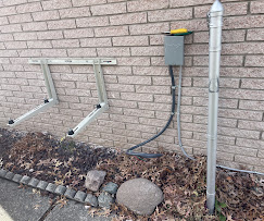 Ac disconnect lineset exterior